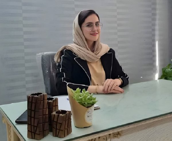 خانم فائزه دربانی نوروتراپیست و روانشناس