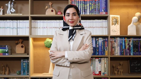 خانم رها خدادادی متخصص علوم اعصاب و نوروتراپیست